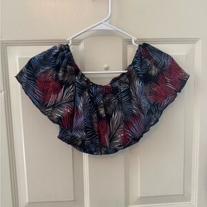 Stylish Off-Shoulder Leaf Print Crop Top
